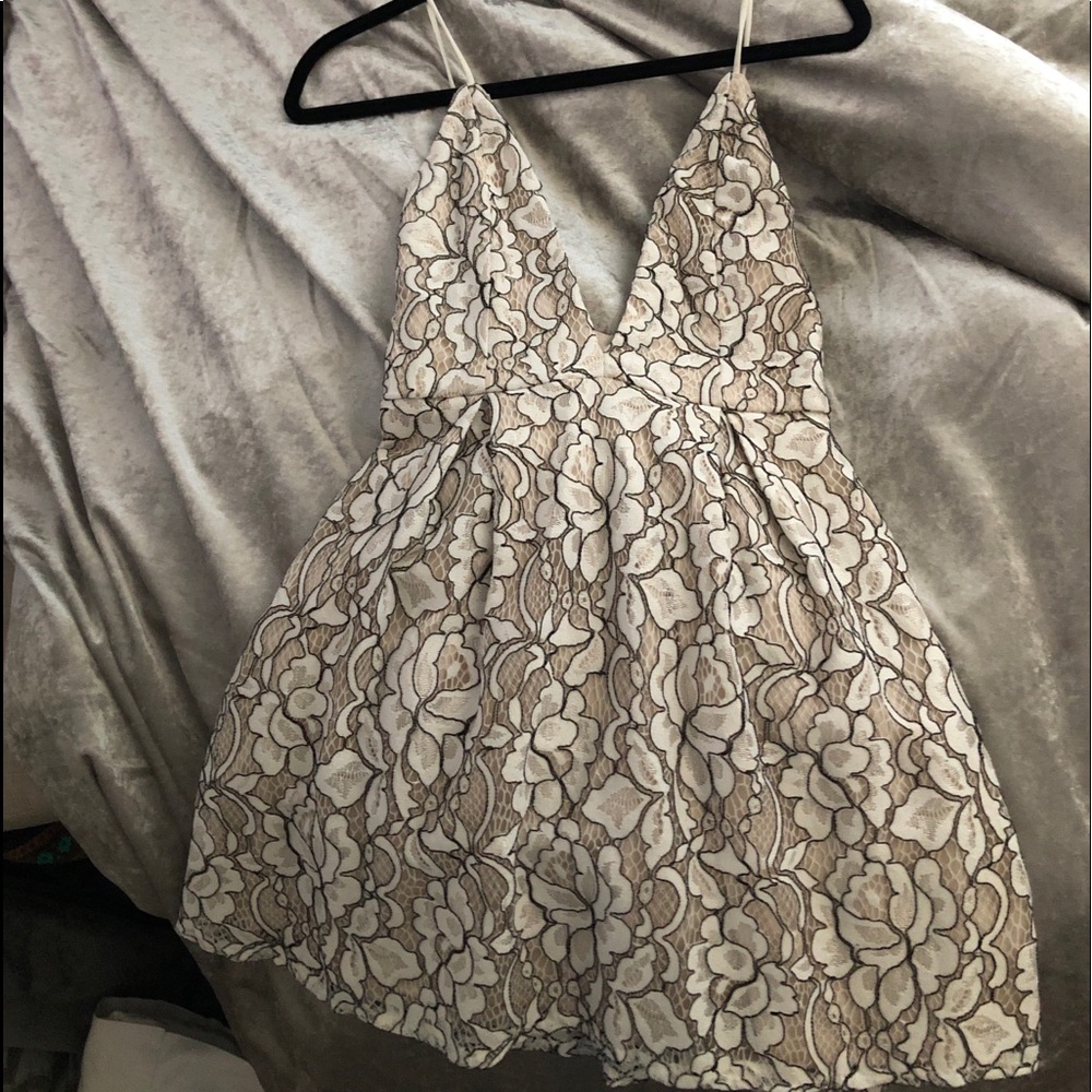 Tobi Lace Plunge Dress